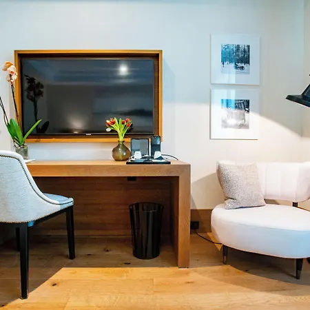 Отель Soho Boutique Equitativa Малага